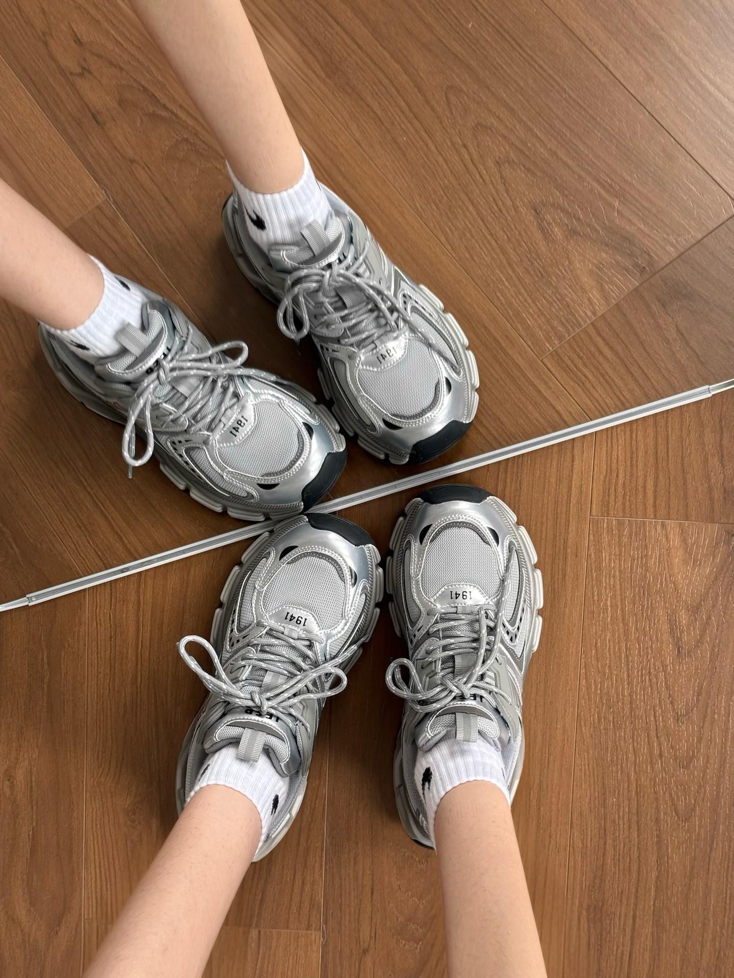 🌪️Wow!复古银灰老爹作为通勤搭子有够出彩